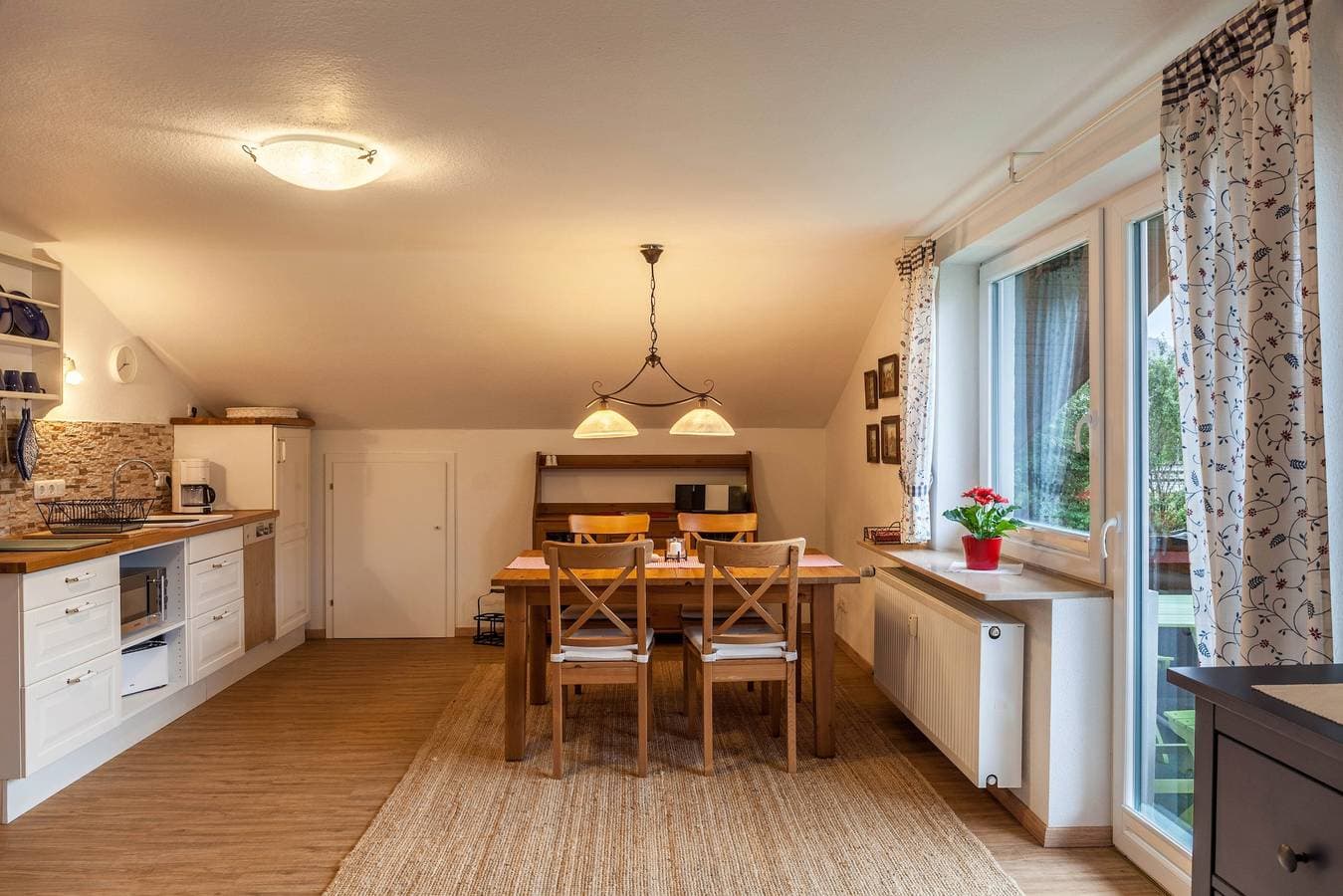 Foto 6 von 25: Ferienwohnung Brigitte in Garmisch-Partenkirchen mit Blick auf die Berge