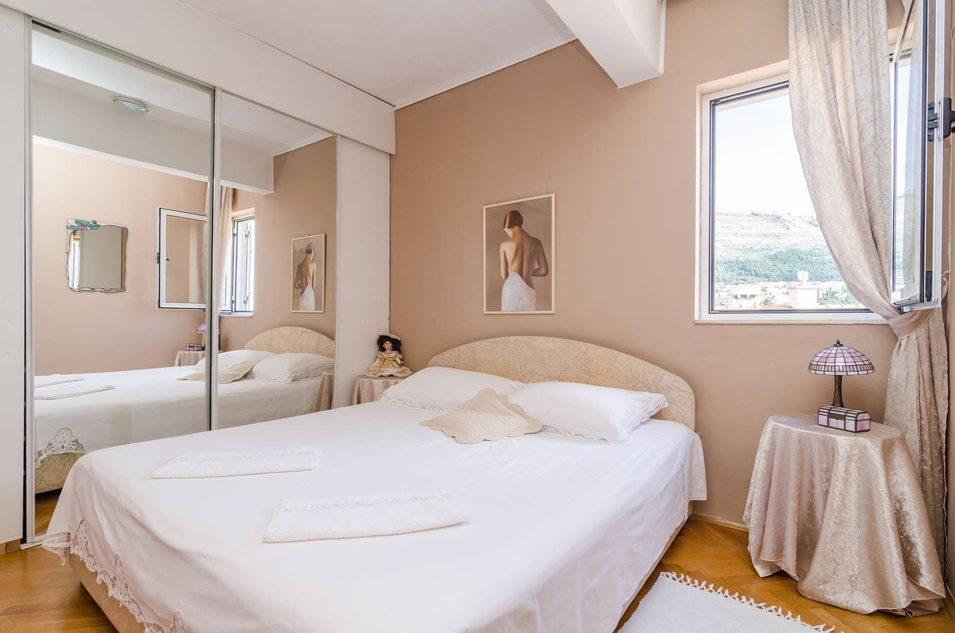 Foto 3 von 33: Ferienwohnung für 6 Personen mit Meerblick