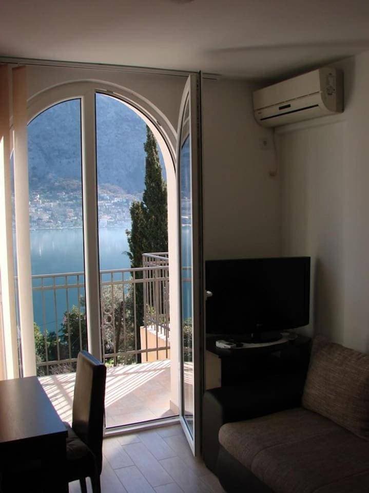 Foto 9 von 27: Studio Apartment with Sea View