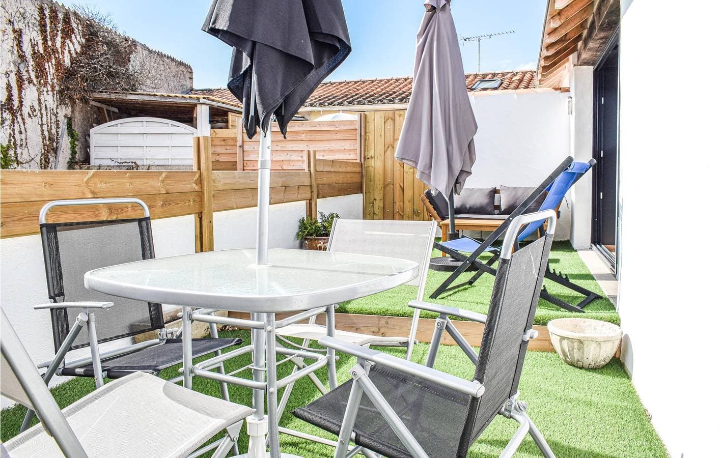 Strandnahe WiFi Wohnung mit TV 1