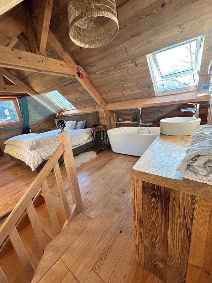 Foto 2 von 41: Three-Bedroom Chalet