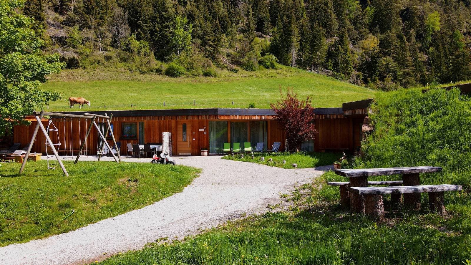 Foto 10 von 41: Chalet „Petrunderhof Herbstparadies“ mit Bergblick, Gemeinschaftsterrasse und WLAN