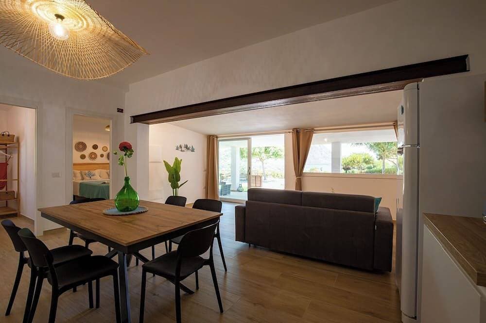 Foto 13 von 30: \"Your Oasis of Relaxation with a Sea View\" Villa RosMari