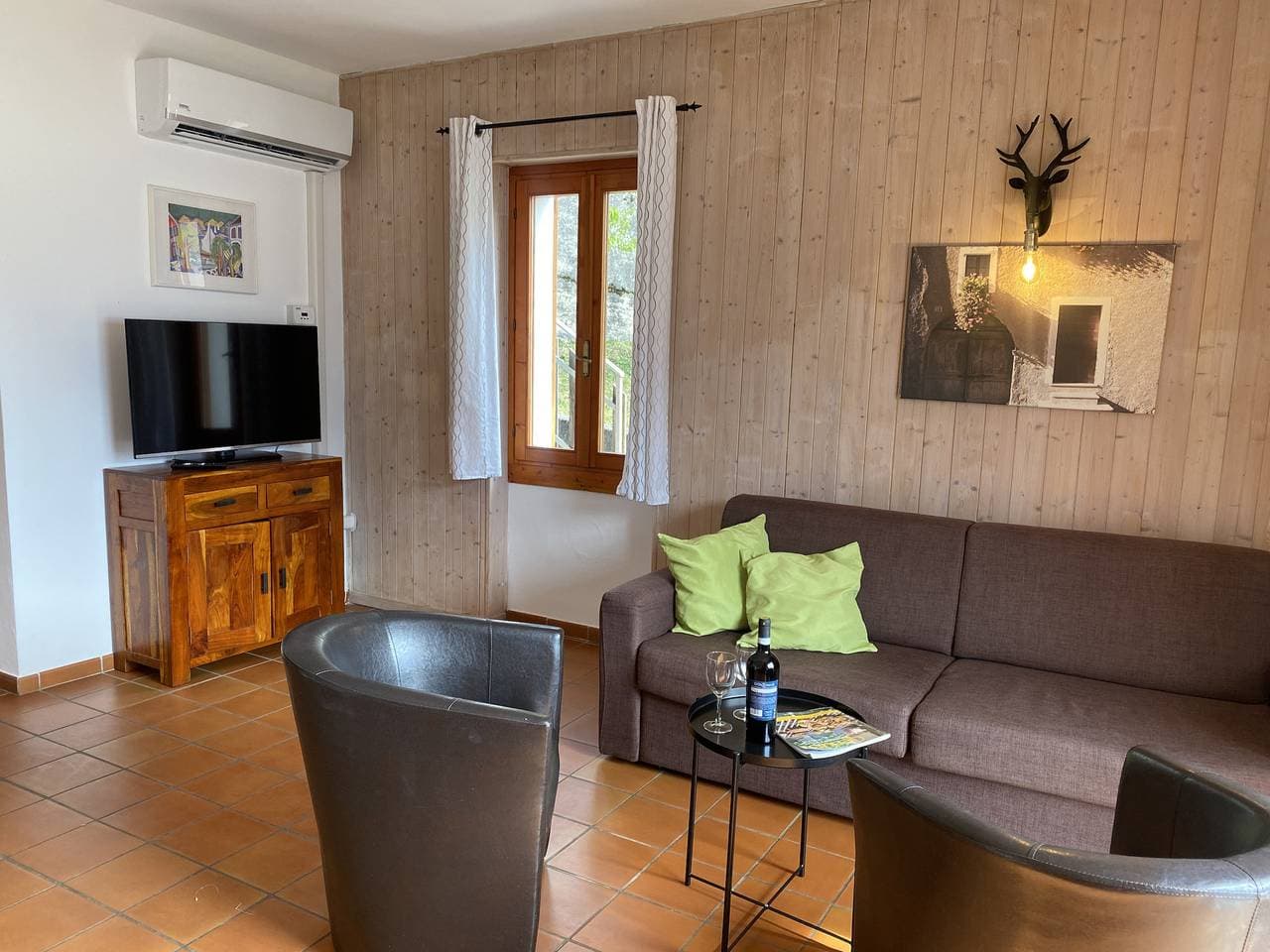 Foto 8 von 20: Ferienwohnung für 4 Personen mit Terrasse