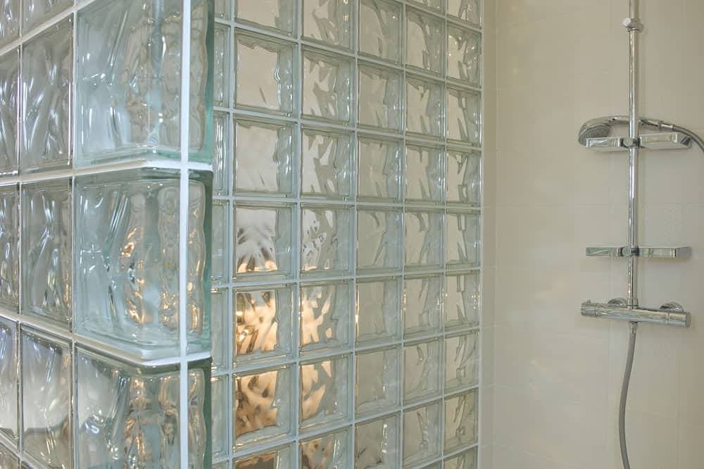 Foto 4 von 7: Apartment-Ensuite mit Dusche-Duplex