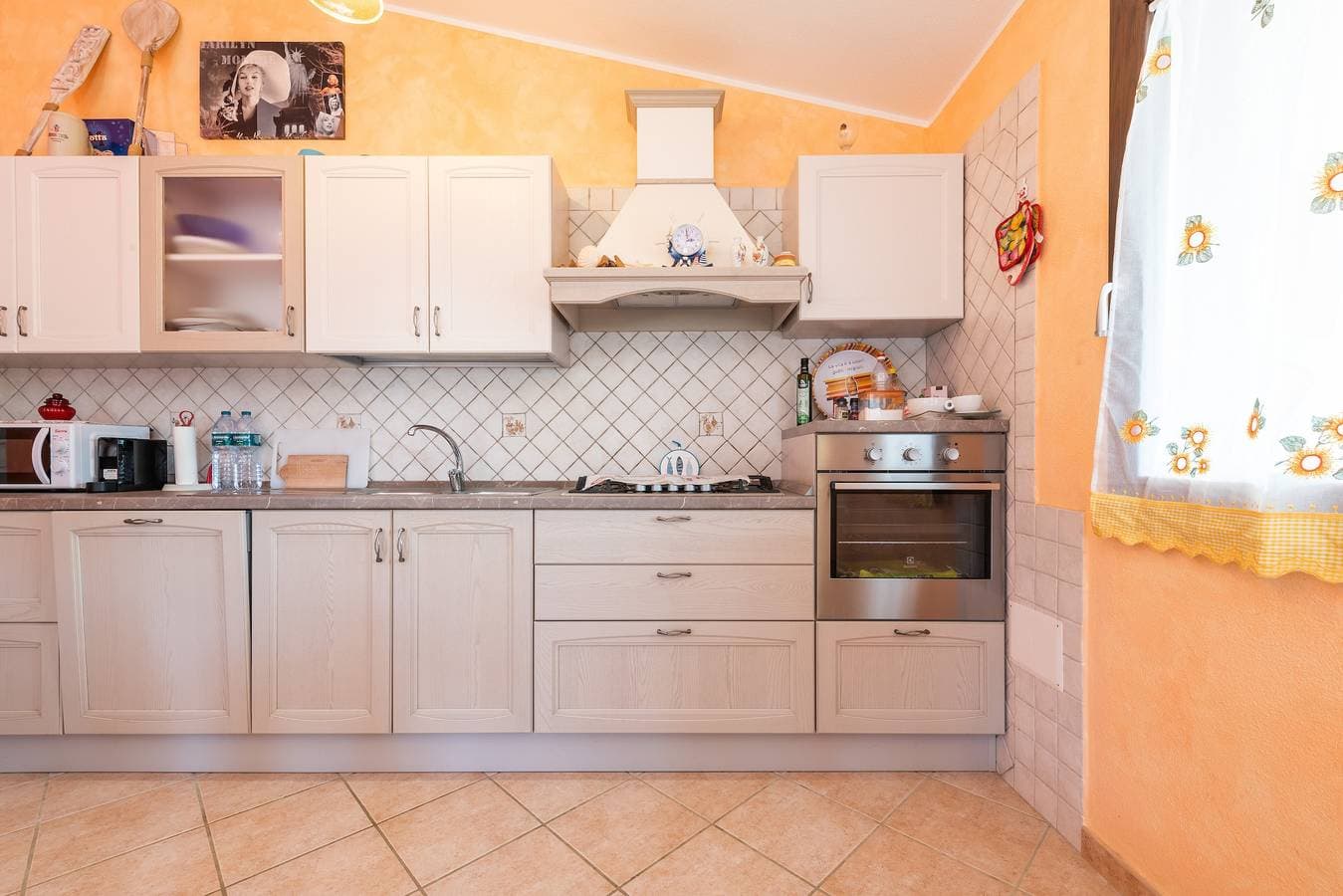 Foto 6 von 28: Ferienhaus 'Villetta Delfino ' mit Bergblick, privater Terrasse und eigenem Garten