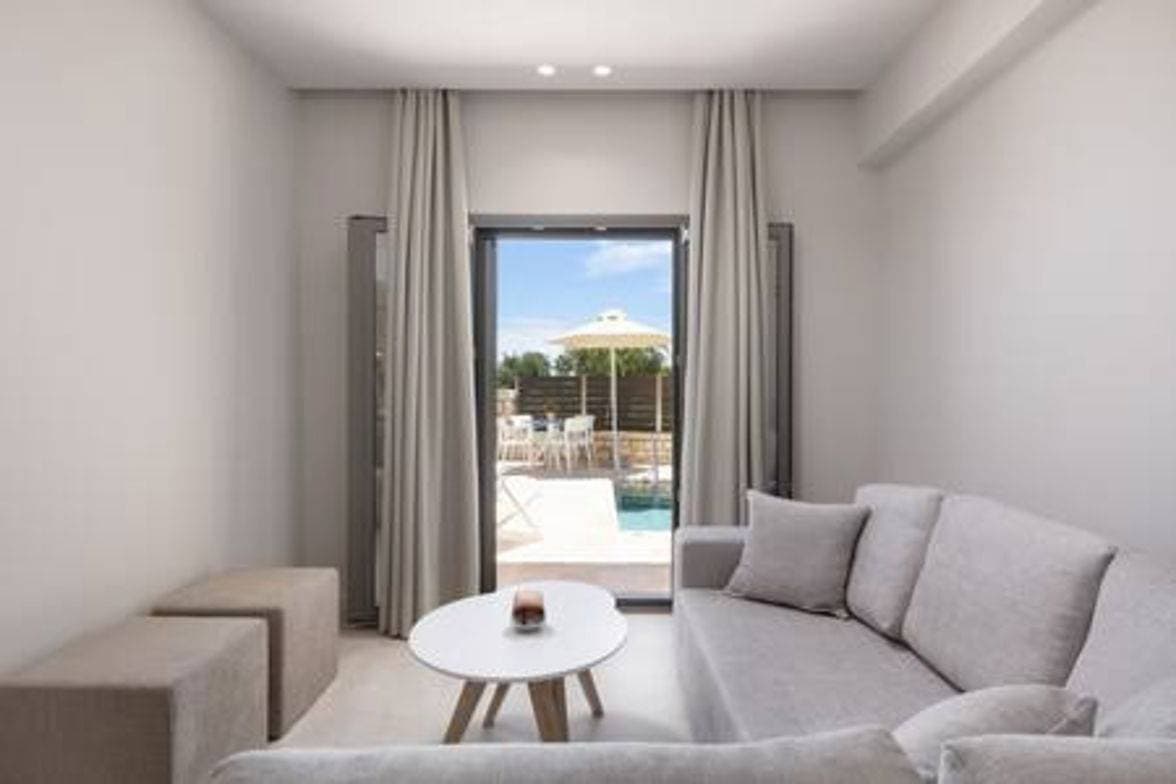 Foto 7 von 38: Onore Sunset Suite & pool | Dasia