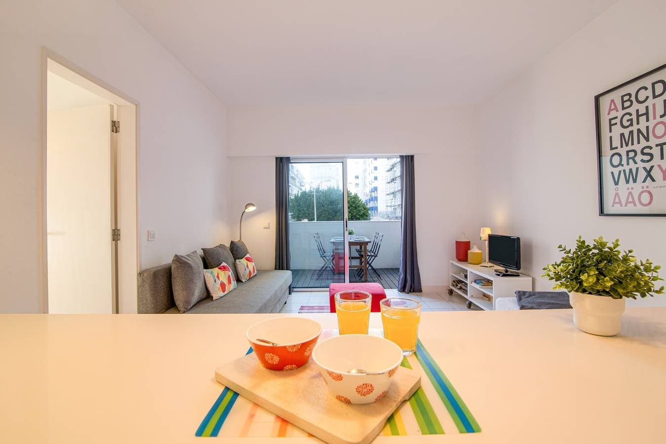 Foto 10 von 23: Moderne "Ferienwohnung am Meer" mit Meerblick, WLAN und Balkon