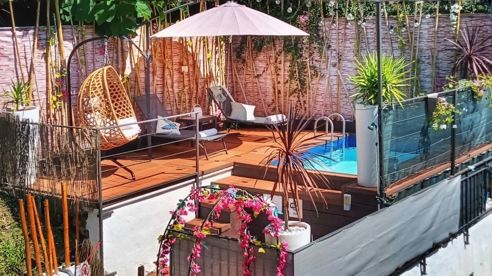 Foto 3 von 33: Ferienwohnung mit Seeblick, Pool, WLAN & Terrasse