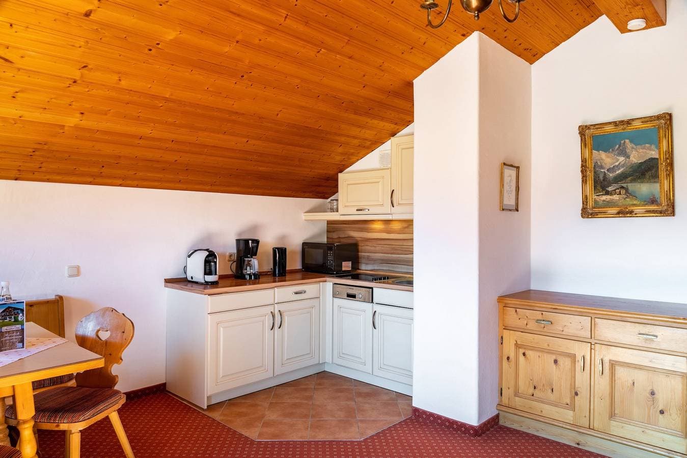 Foto 6 von 18: Ferienwohnung 'Alpenblick Tilly - Walchensee' mit Bergblick, Gemeinschaftsgarten und WLAN