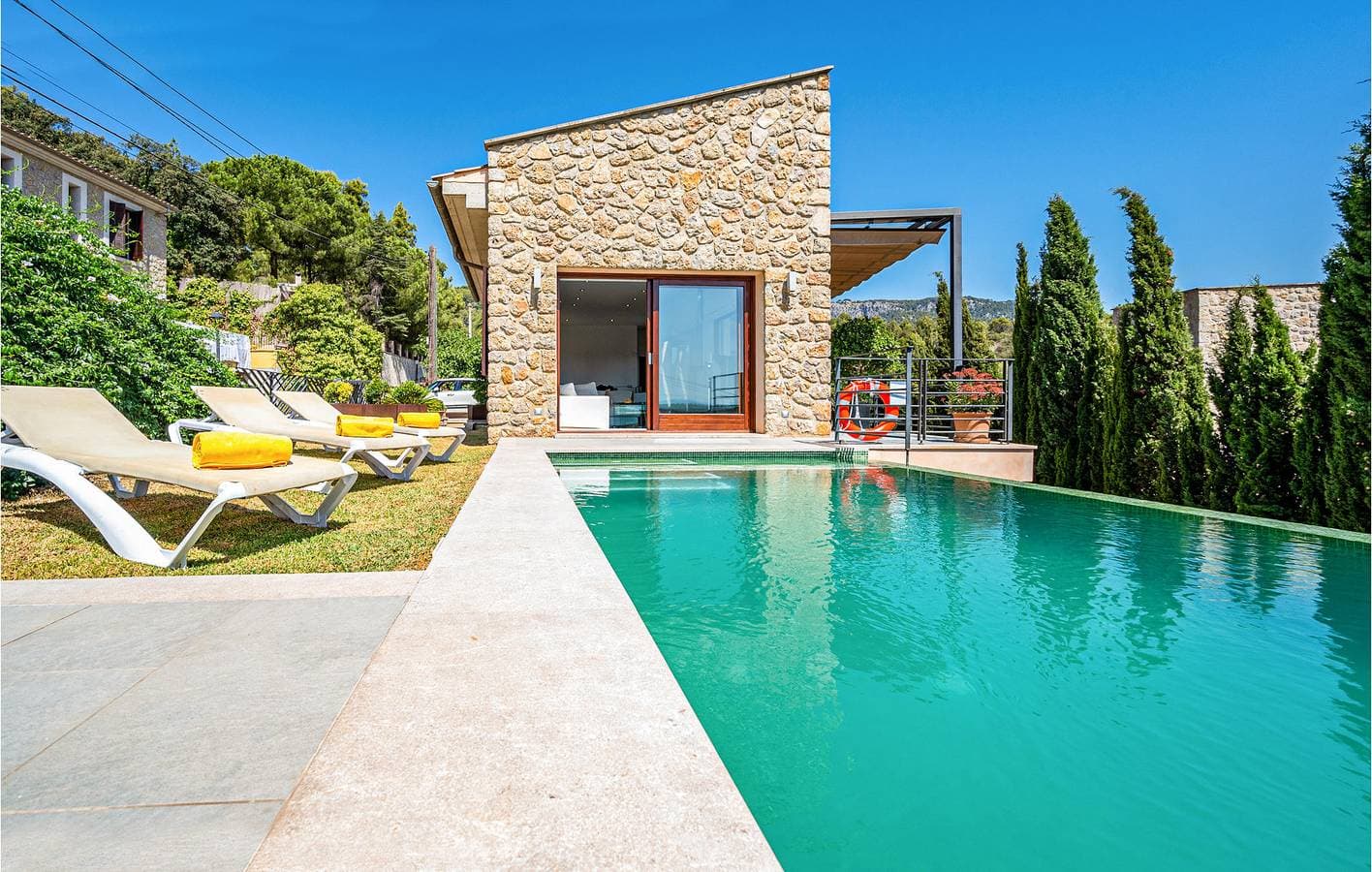 Foto 2 von 16: Gelassene Oase: 127m² Apt, AC, Terrasse, Küche, Pool & Internet - in der Nähe von Maria Salinas & Mancor de la Vall