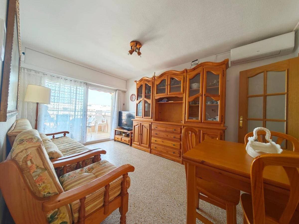 Ideal for families and nomads, 3' beach, terrace and WiFi 1