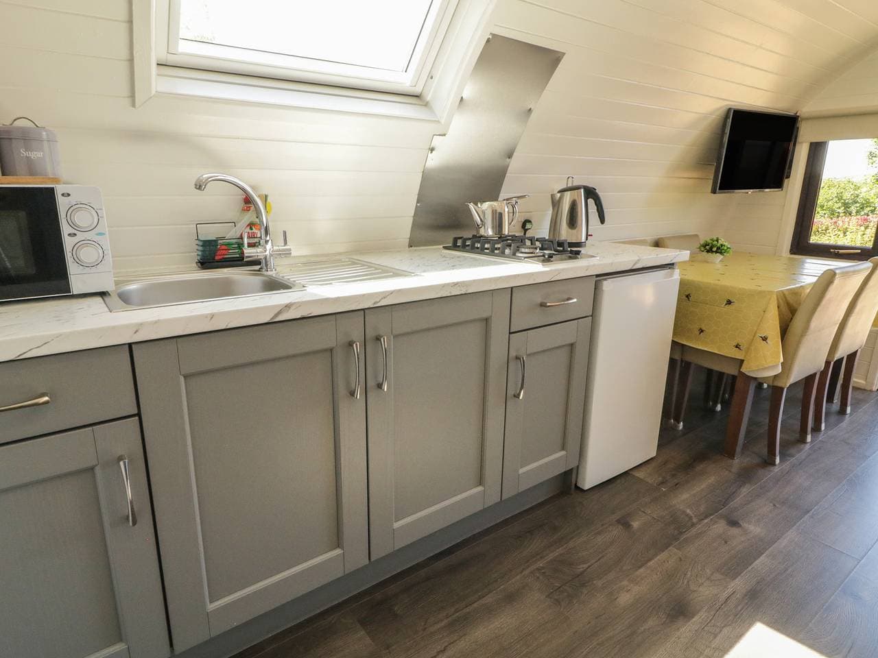 Foto 9 von 31: Hütte für 2 Personen mit Garten