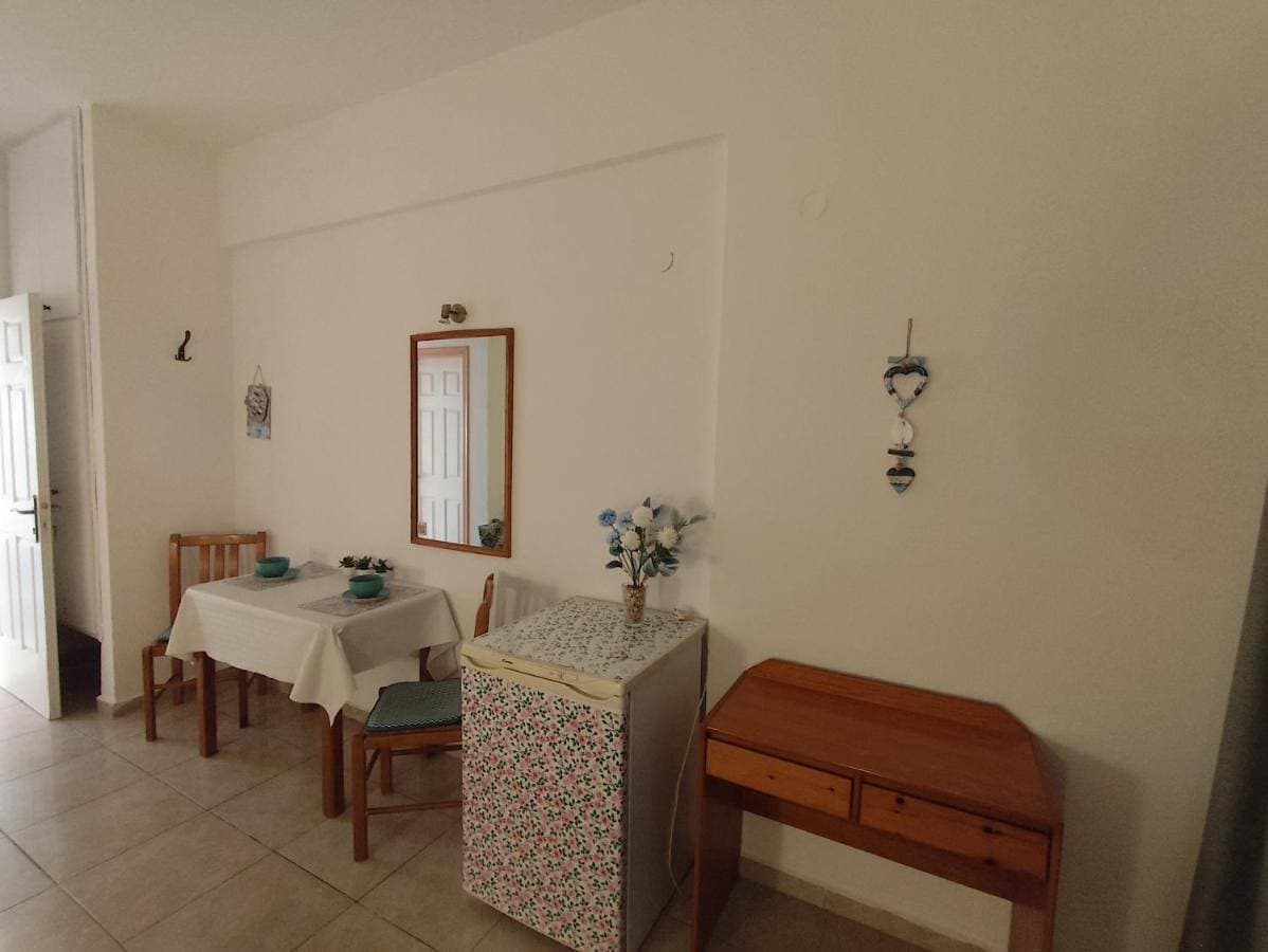 Vangelis rooms 1