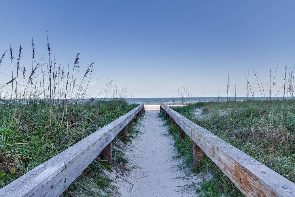 Foto 12 von 49: Oceanfront 1Br Condo | Private Balcony, Direct Beach Access, Sleeps 4