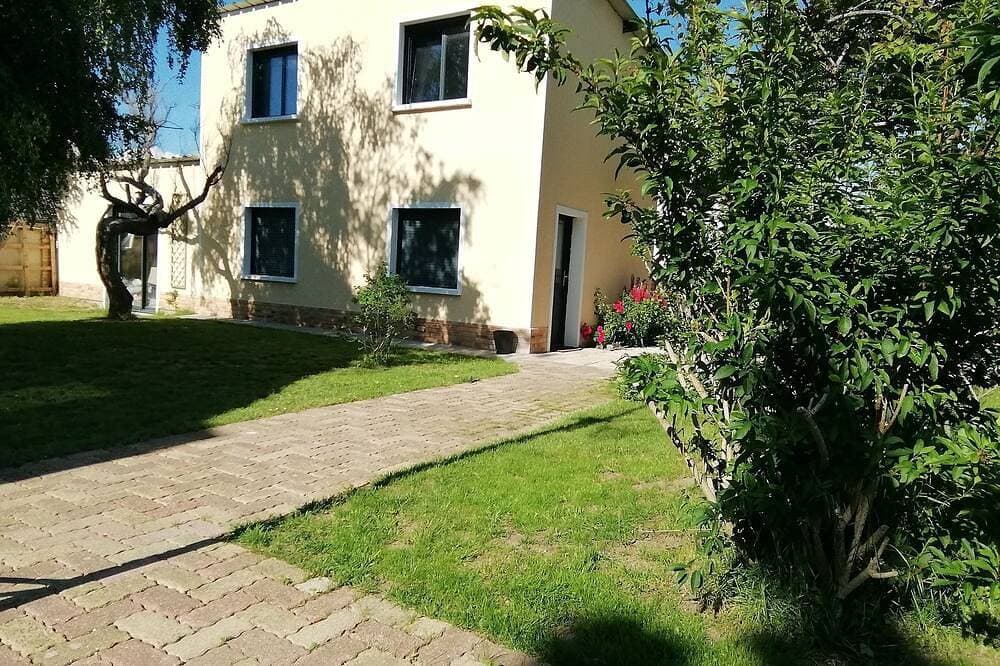 Foto 10 von 17: Le Clos des Feugrais*** - Quiet outbuilding