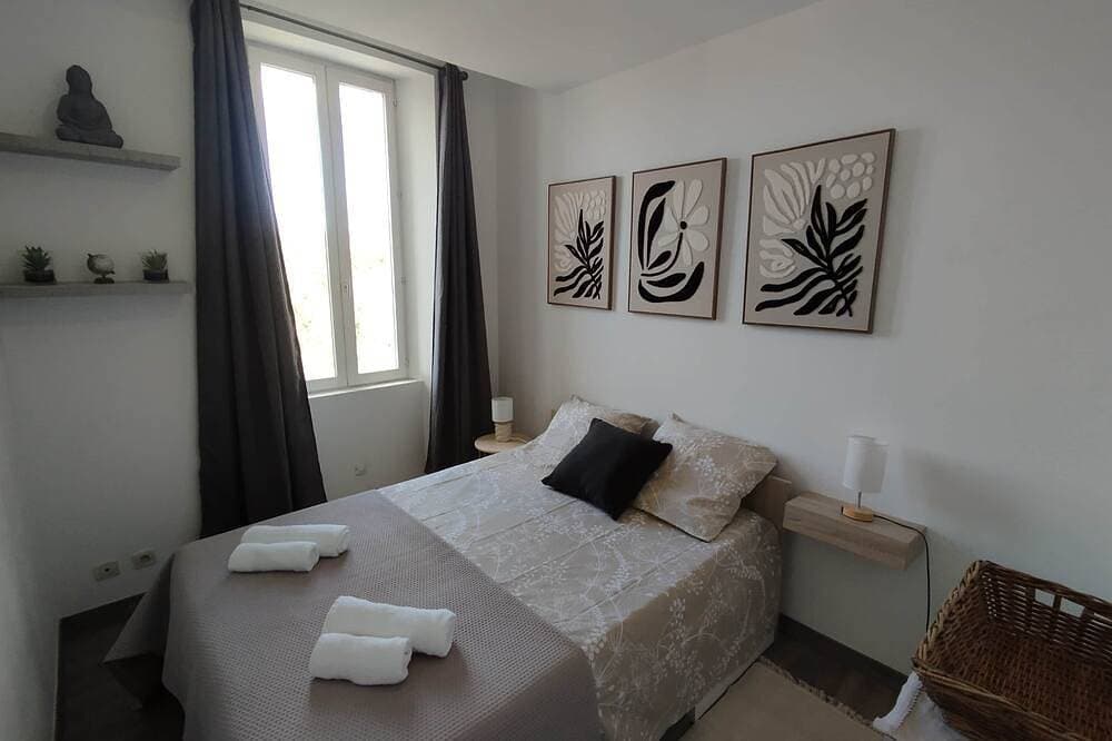 Foto 6 von 20: L'Escale en Provence: village center, air conditioning, wifi