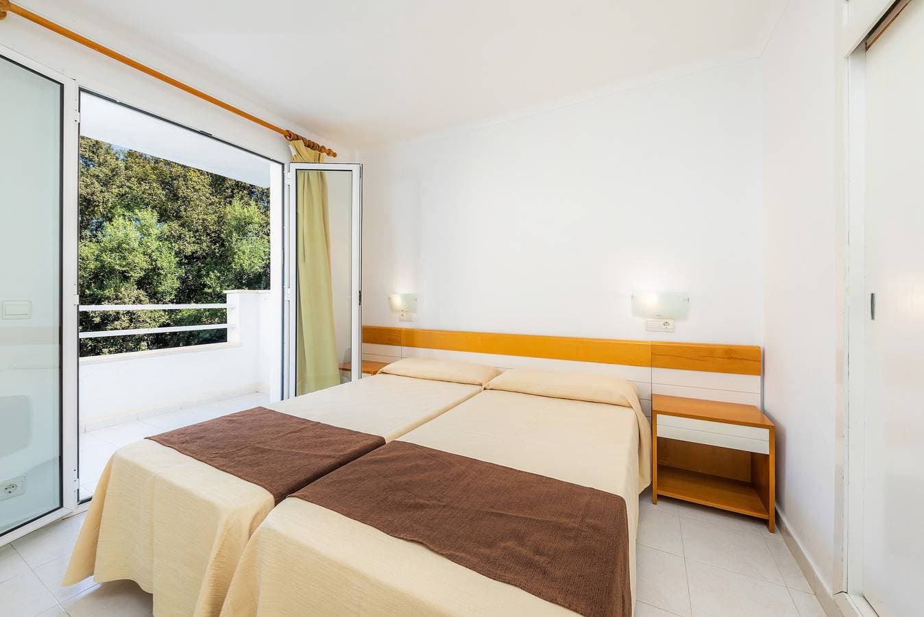 Foto 8 von 25: Ferienwohnung 'Apartament Massanet Ba' mit Balkon, WLAN und Klimaanlage