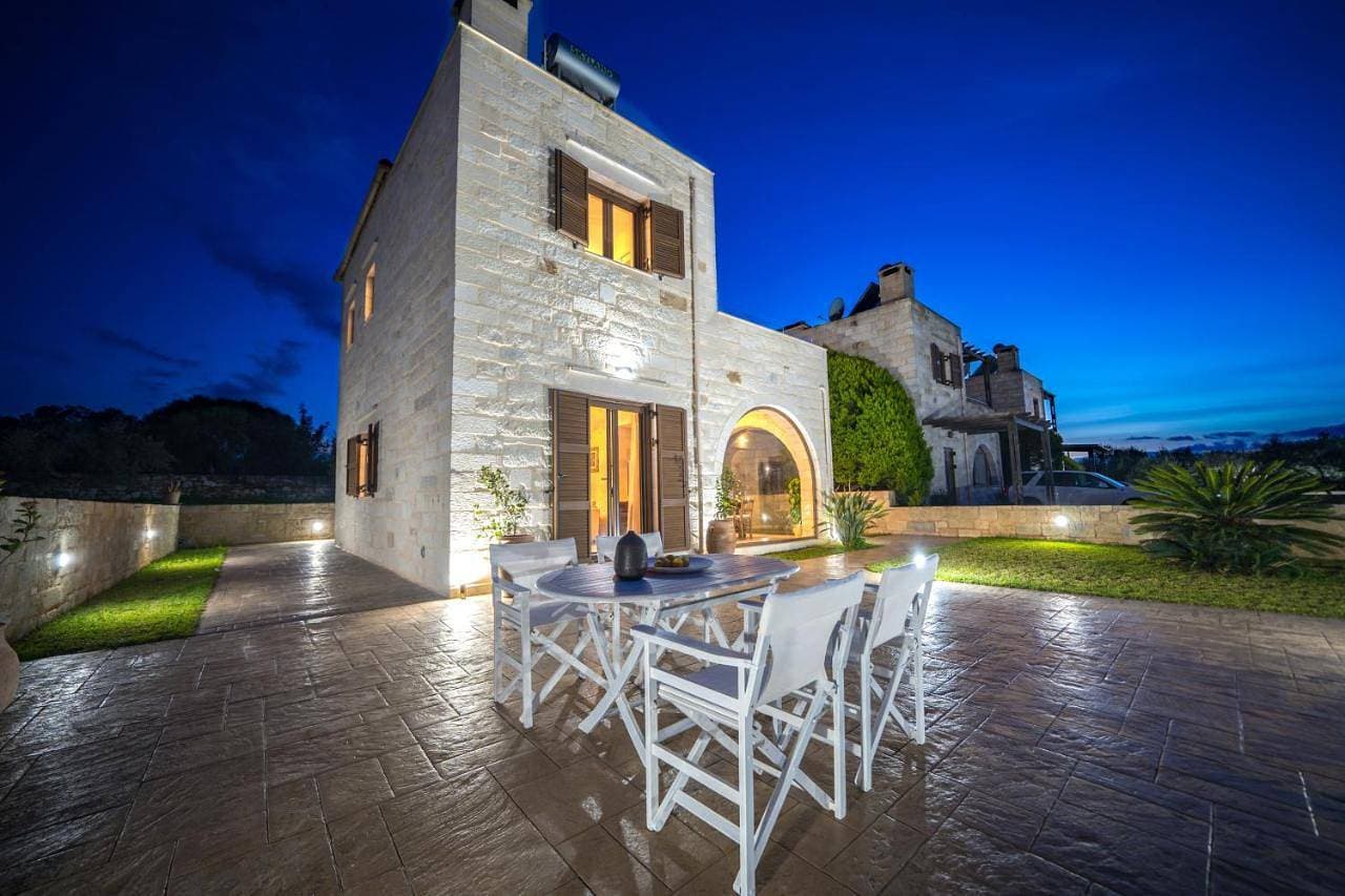 Foto 5 von 5: Villa with Garden View