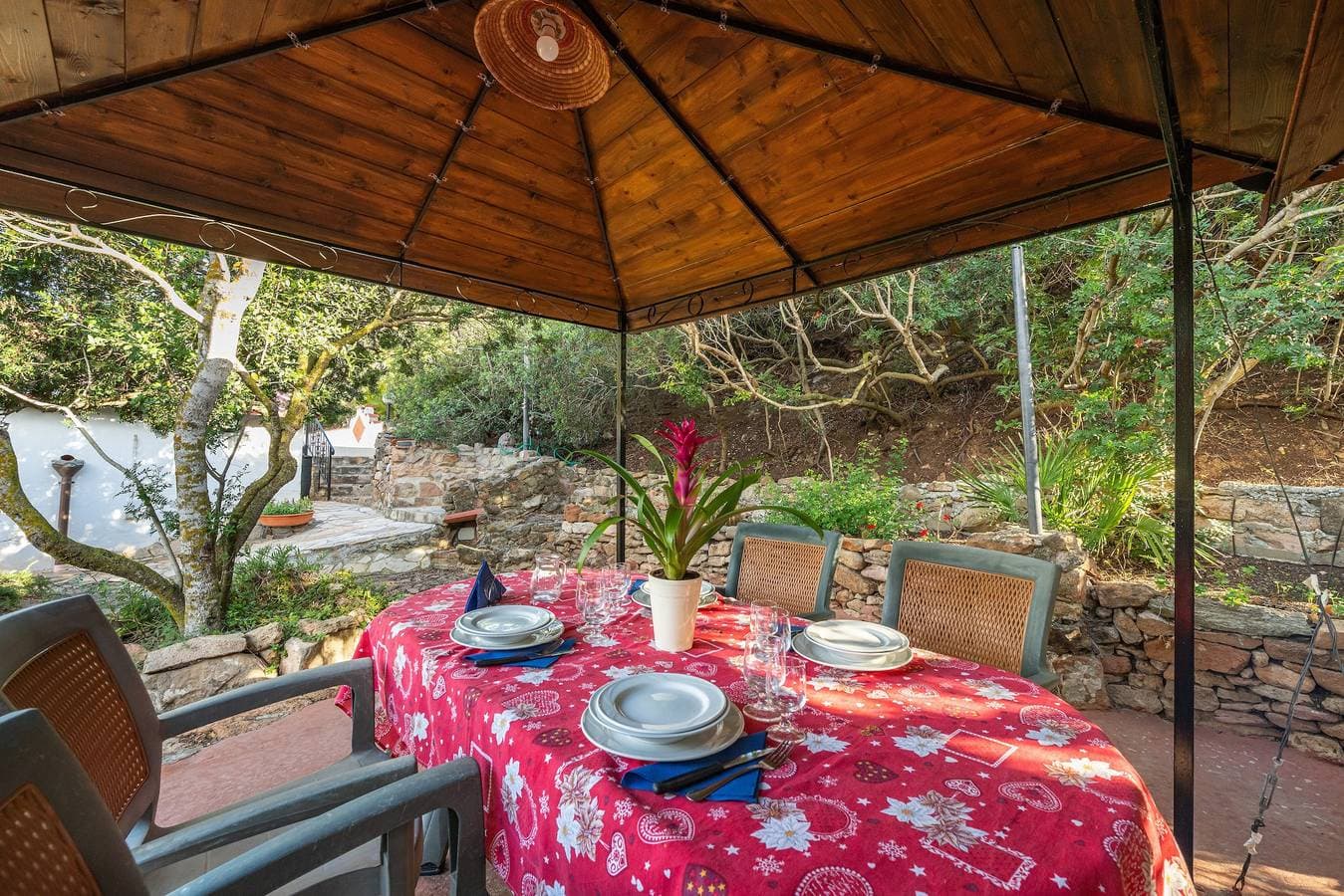 Foto 3 von 29: Ferienhaus 'Il Lentischio - Corbezzolo' in Cala Lunga 200 Meter vom Meer entfernt