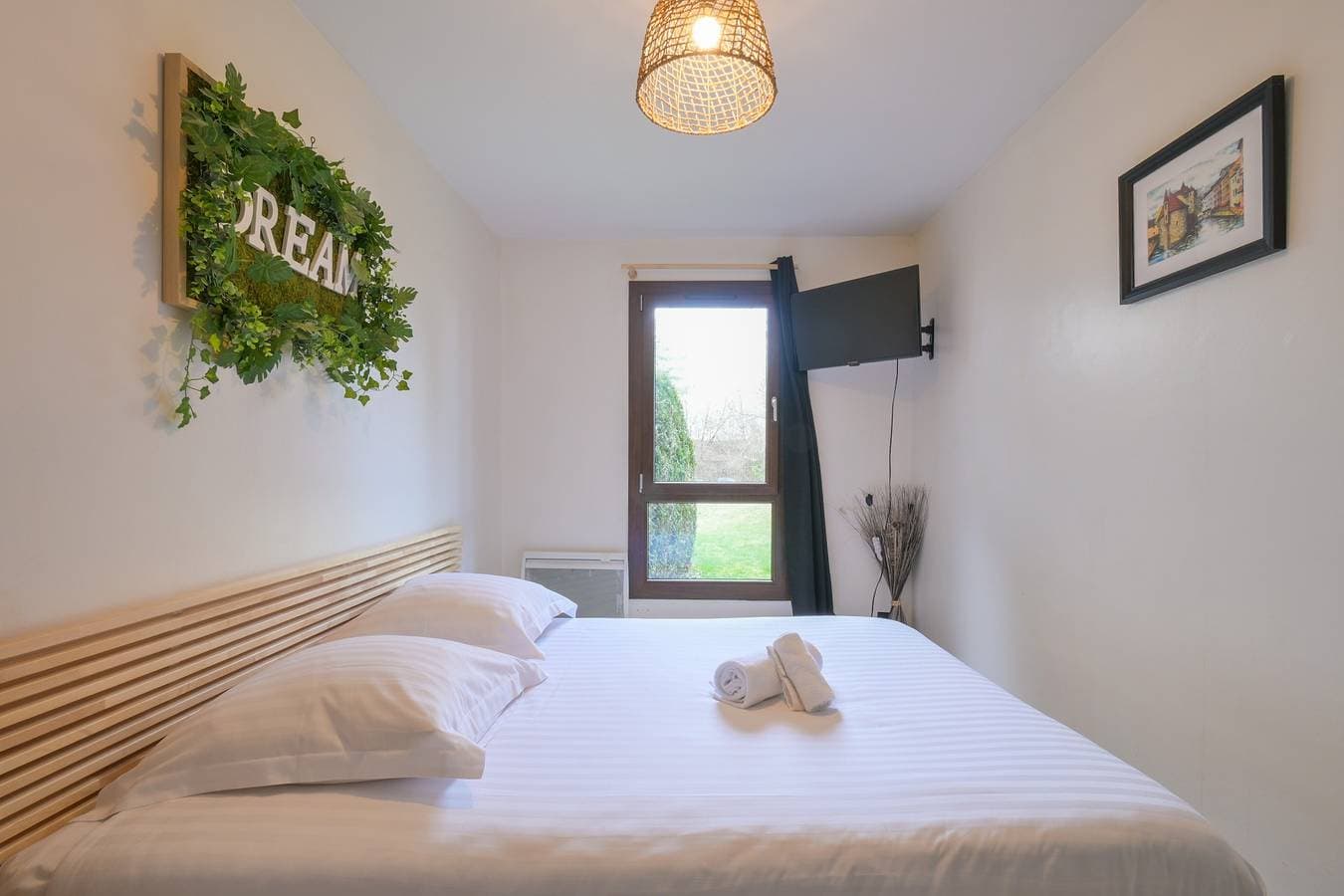 Foto 12 von 24: Appartement „Annecy Garden Spa Billard“ mit privater Terrasse, Garten und WLAN
