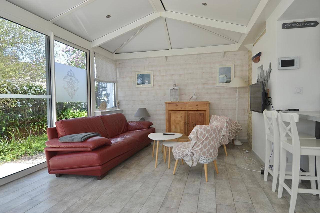 Foto 4 von 5: Three-Bedroom House