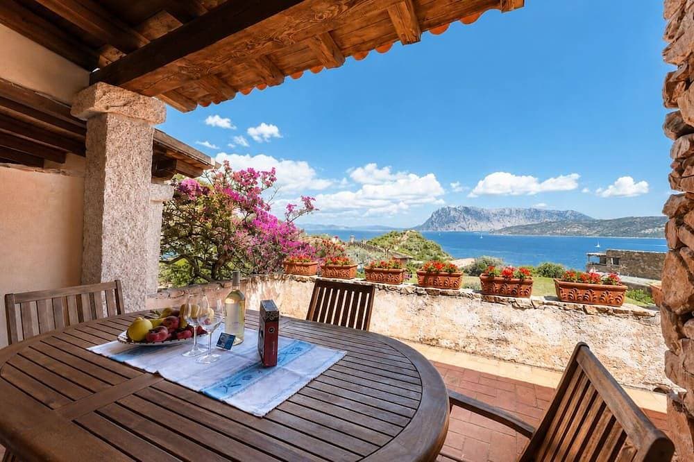 Punta Est - Perla Two-Bedroom Apartment with Terrace and Ocean View 1