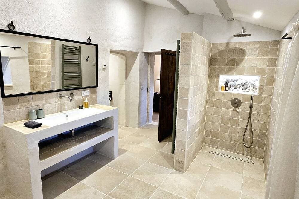 Foto 10 von 30: Cottage-Ensuite mit Dusche-La Bugade