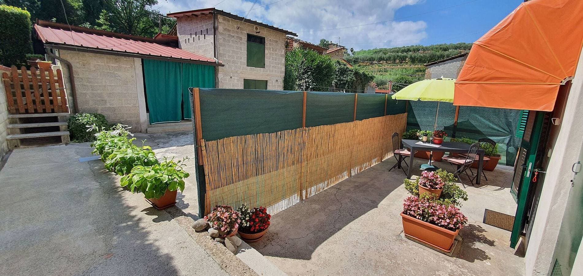 Foto 2 von 33: Ferienhaus für 2 Personen mit Pool