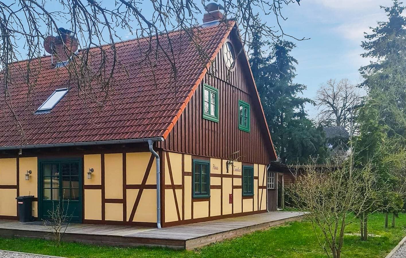 Foto 2 von 19: Geräumige 175 m² große Wohnung mit WLAN, Fernseher und Küchenausstattung