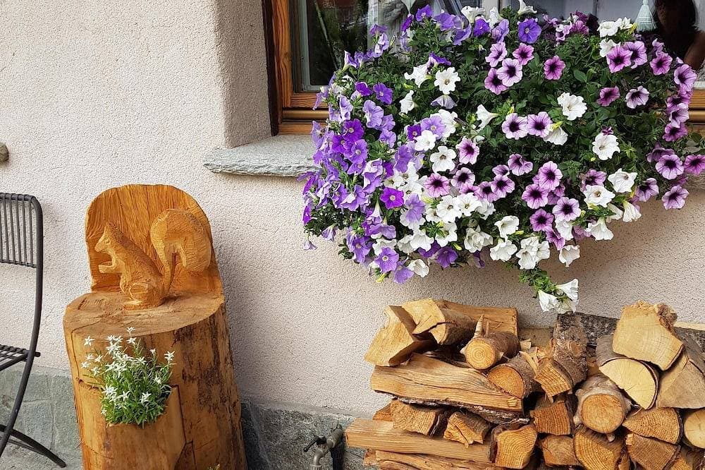 Foto 11 von 22: Alpiner Charme & Grüne Seele: Drei-Zimmer-Wohnung mit Blick und Garten