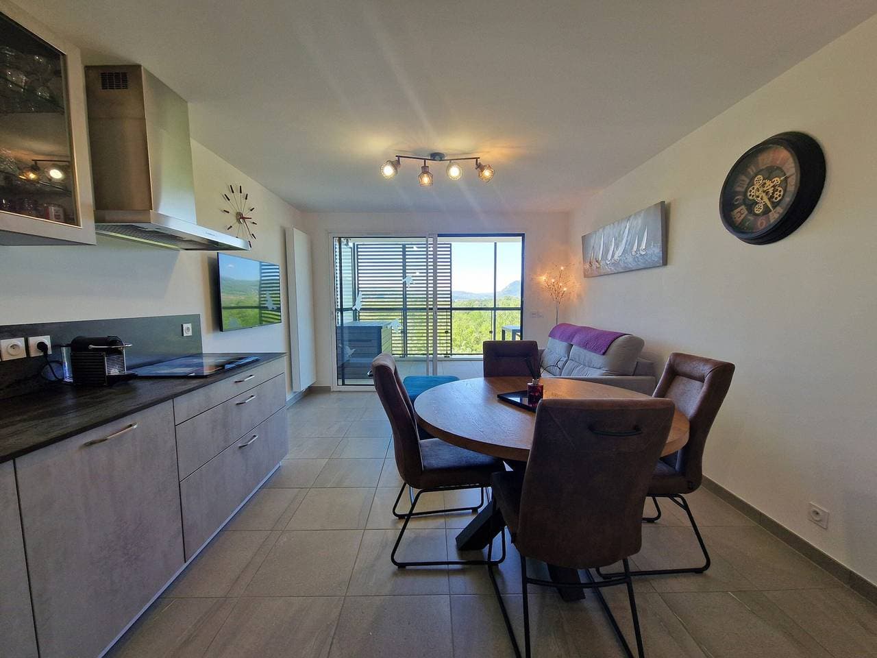 Foto 5 von 12: Moderne Wohnung mit Terrasse - 2 Pers.