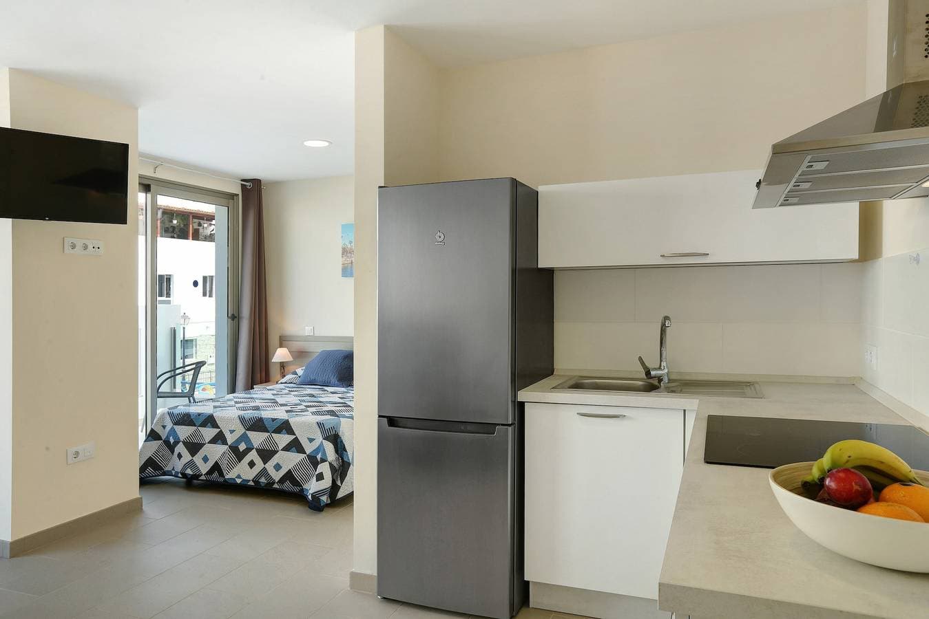 Foto 11 von 18: Apartment Albamar 1D mit Bergblick, WLAN, Klimaanlage und Balkon