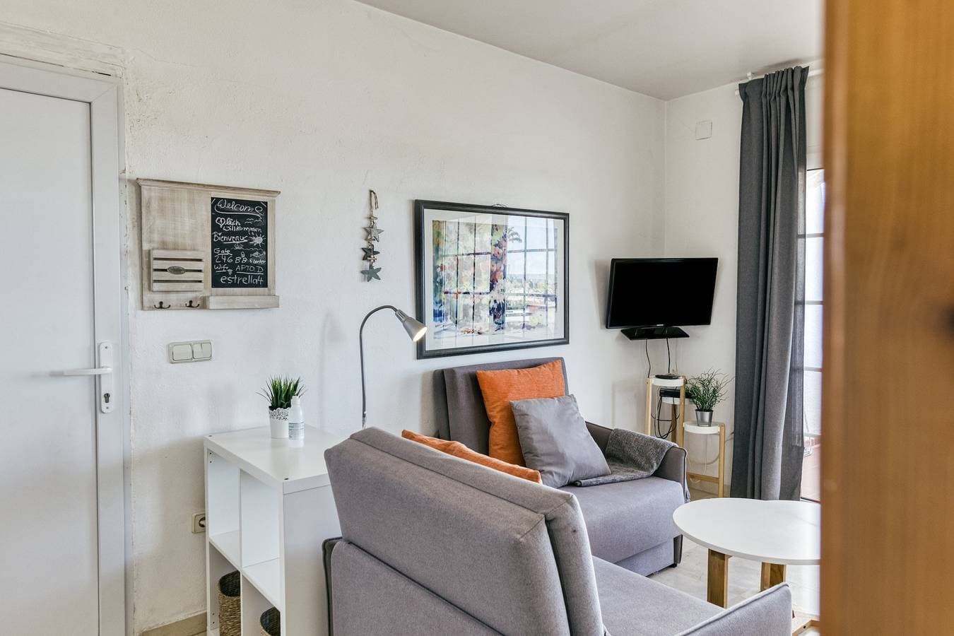 Foto 7 von 26: Ferienhaus 'Art-apartamentos Revilla Tacke D' mit Meerblick, privater Terrasse und Garten