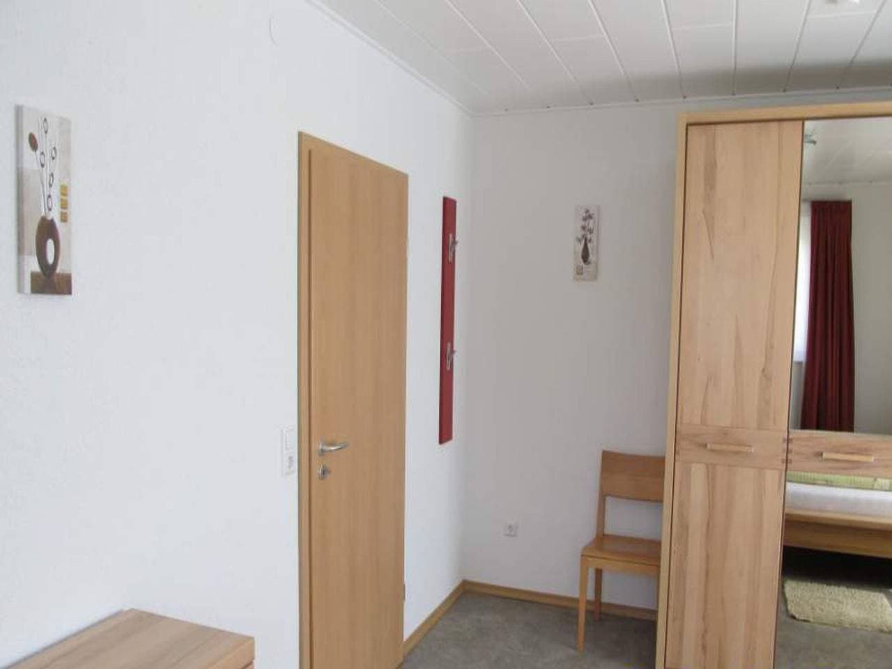 Foto 11 von 14: Ferienwohnung '4, 50qm' mit Seeblick, privaten Balkon und Wi-Fi