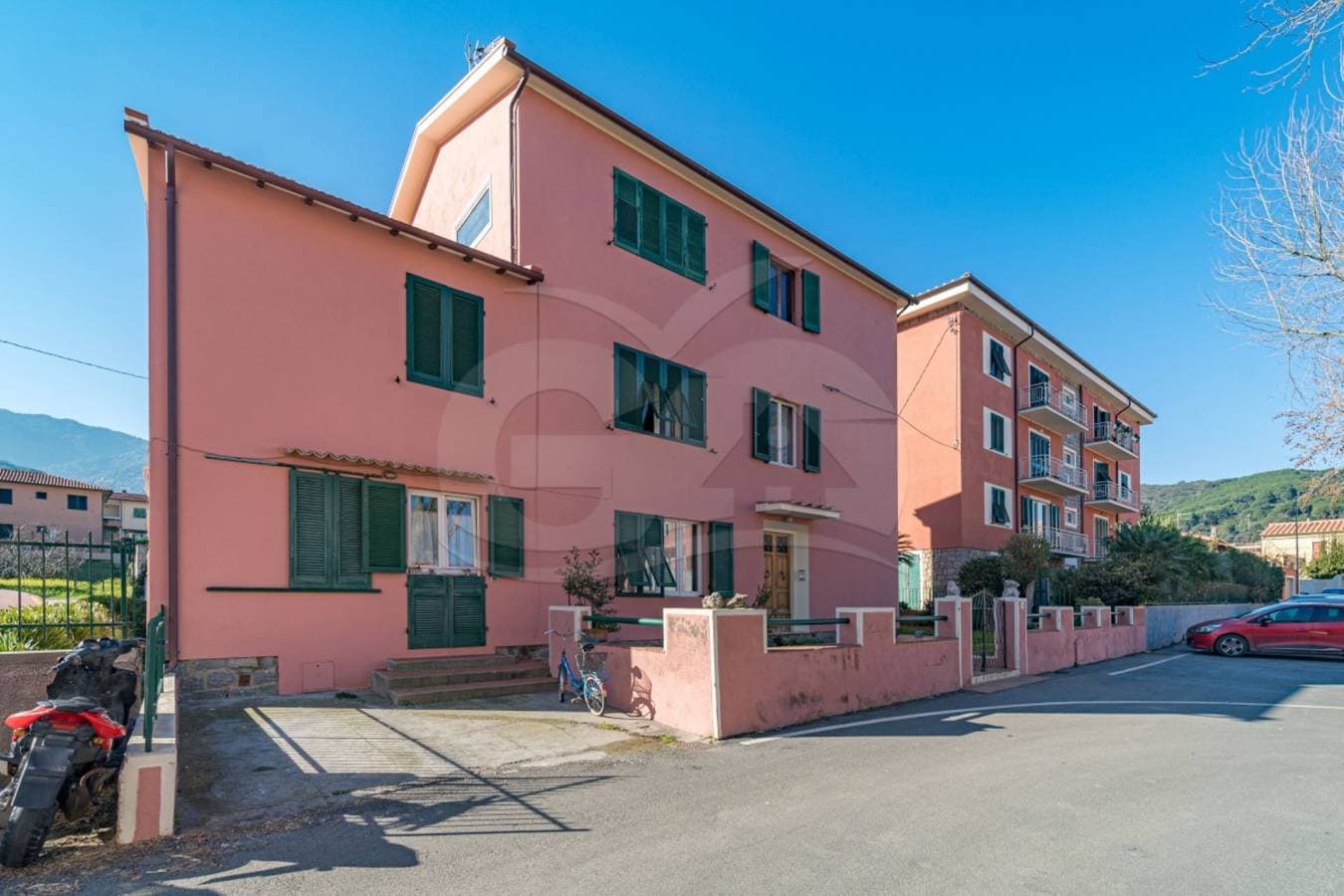 Foto 2 von 23: Ferienwohnung für 6 Personen mit Balkon