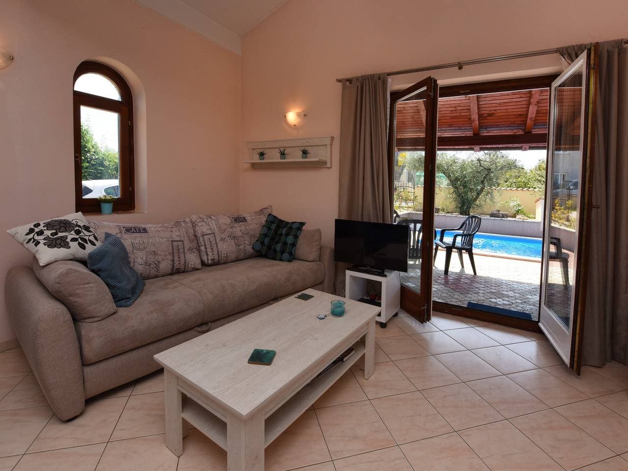 Foto 9 von 29: Villa Cherry House with pool