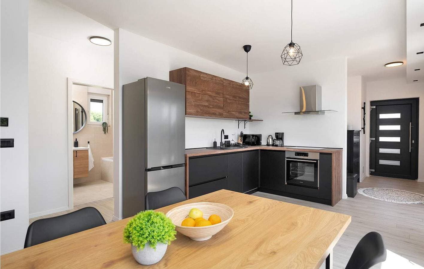 Foto 9 von 31: Gemütliche 75 m² große Wohnung mit Pool, Terrasse und WLAN in Strandnähe