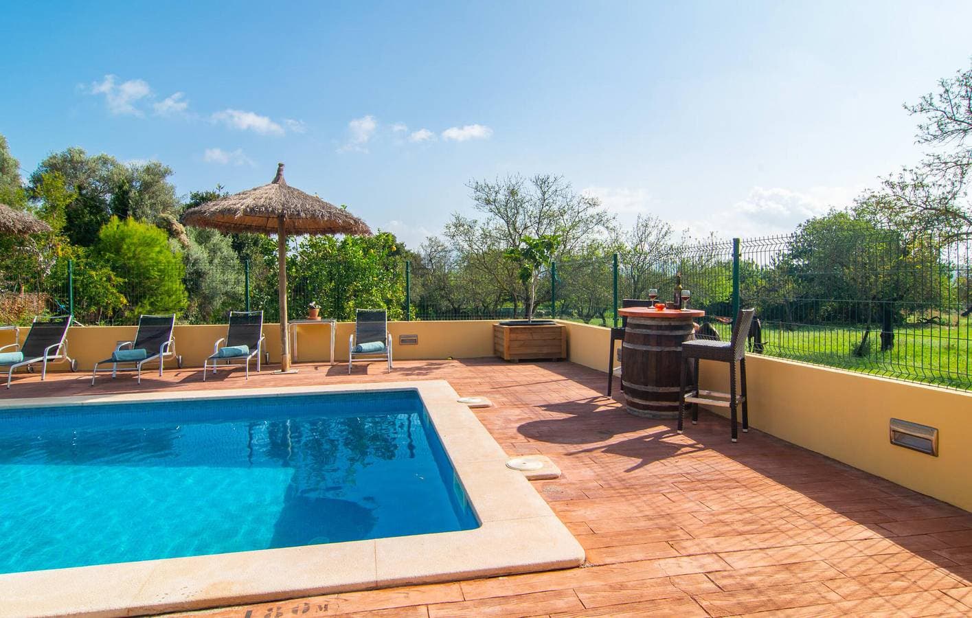 Foto 5 von 37: Gemütliches Apartment mit Pool, Terrasse & AC 2km vom Can Cap de Bou Strand entfernt