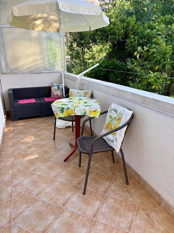 Foto 10 von 13: Two-Bedroom Apartment with City View