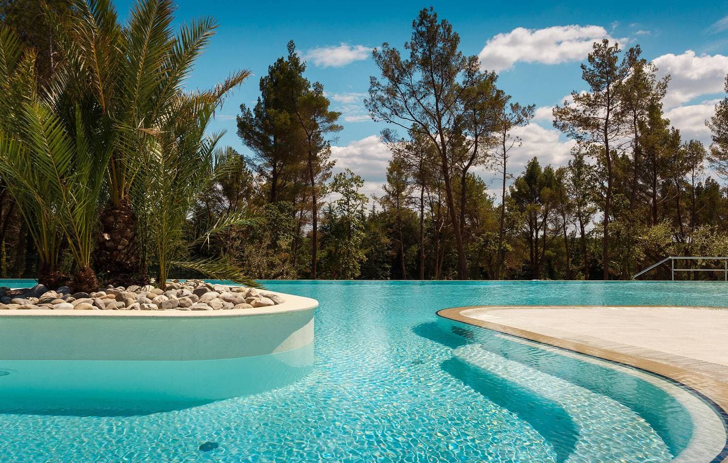 Foto 5 von 36: Reizendes Mobilheim mit Pool, Terrasse und WLAN, 2,5 km vom Strand entfernt