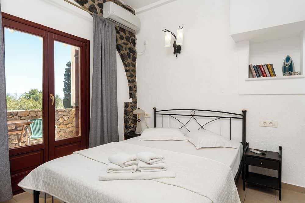 Foto 4 von 17: One bedroom apartment with free car rental (Heated Pool)