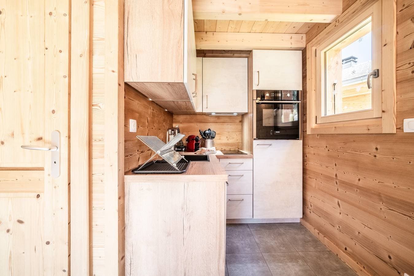 Foto 9 von 23: Chalet 'Léonie' mit Bergblick, Gemeinschaftsterrasse und Wi-Fi
