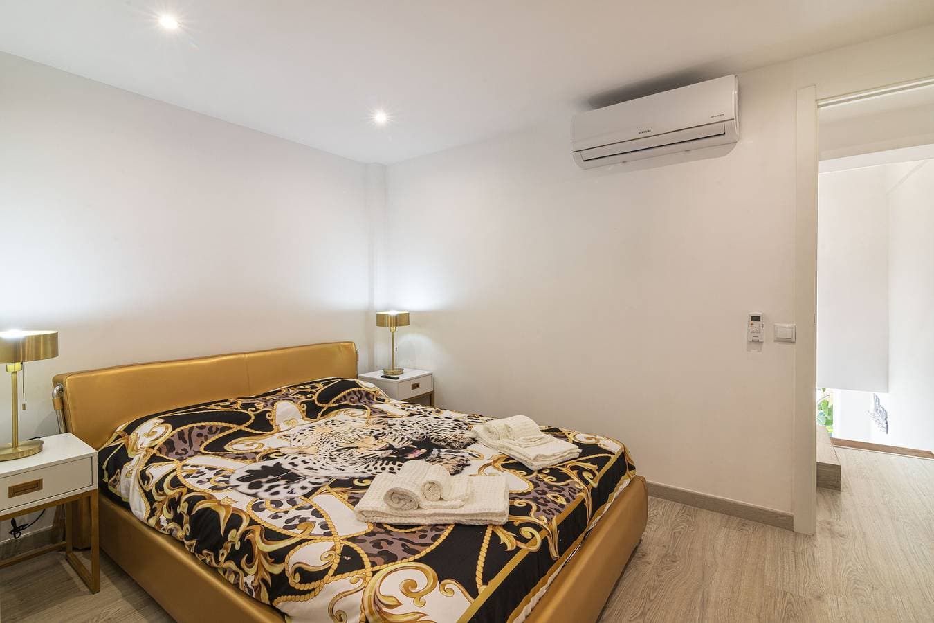 Foto 13 von 20: Duplex-Apartment T2 Montechoro mit Gemeinschaftspool, WLAN und Klimaanlage