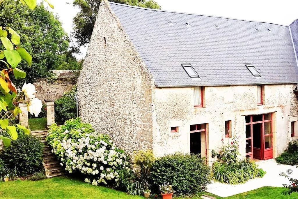 La Quinta, belle maison en pierres avec jardins 1