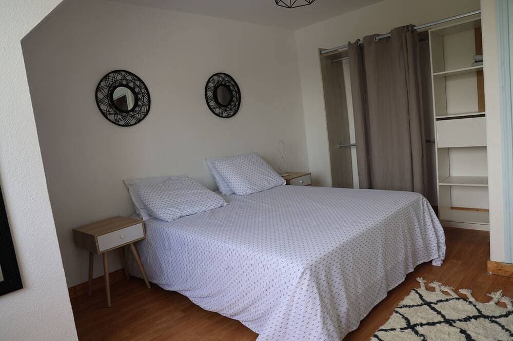 Appartement de Charme Situé au Centre-ville Avec vue mer 1