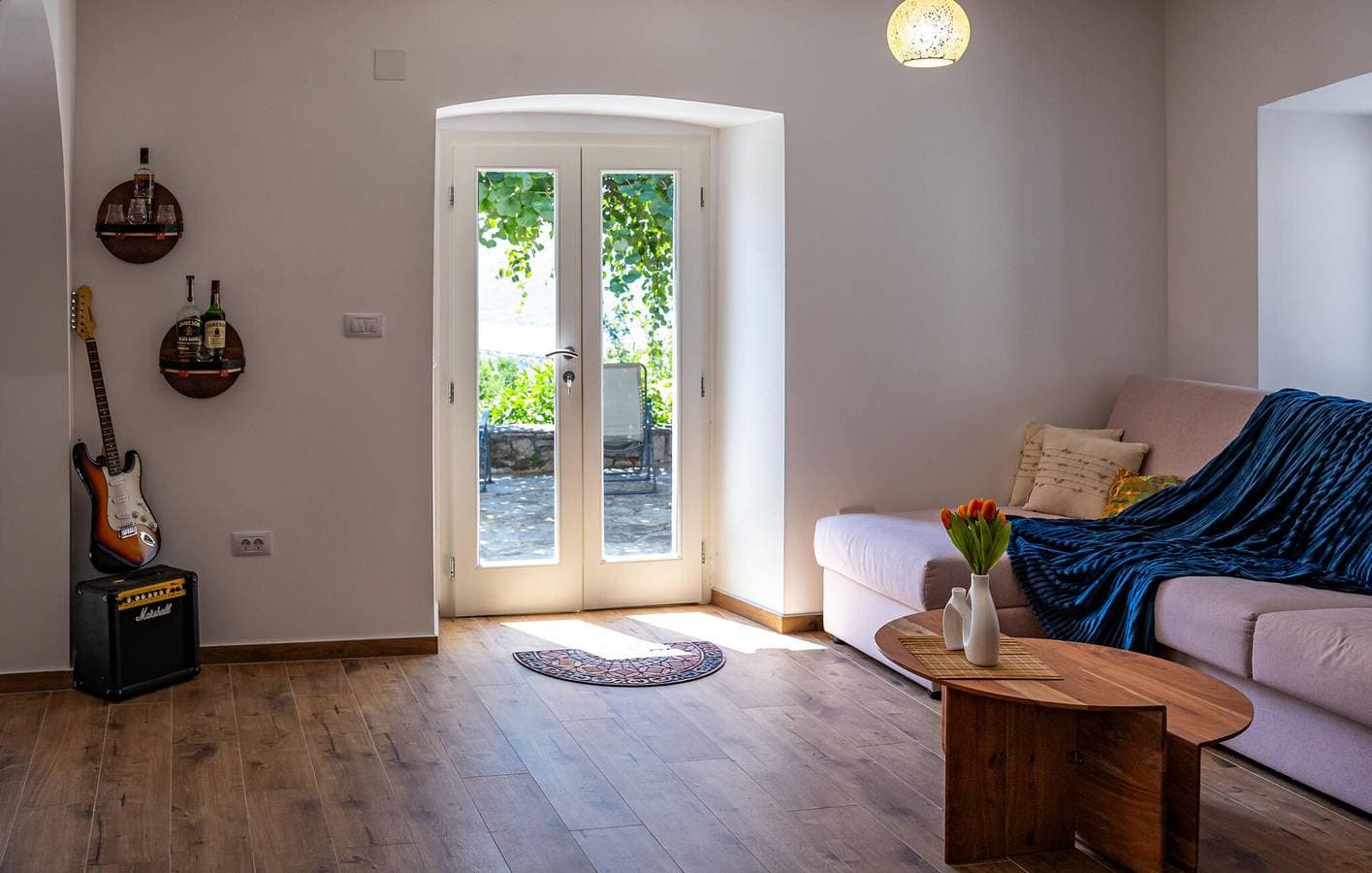 Foto 8 von 32: Ferienhaus für 8 Personen mit Terrasse