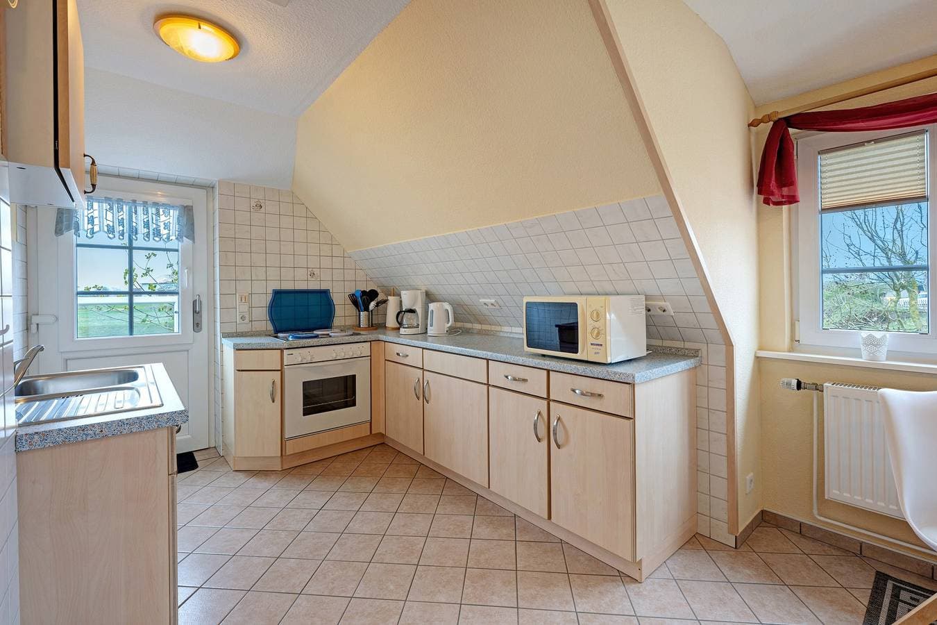 Foto 9 von 25: Ferienwohnung 'Ebbe Und Flut' mit Gemeinschaftsgarten und Balkon