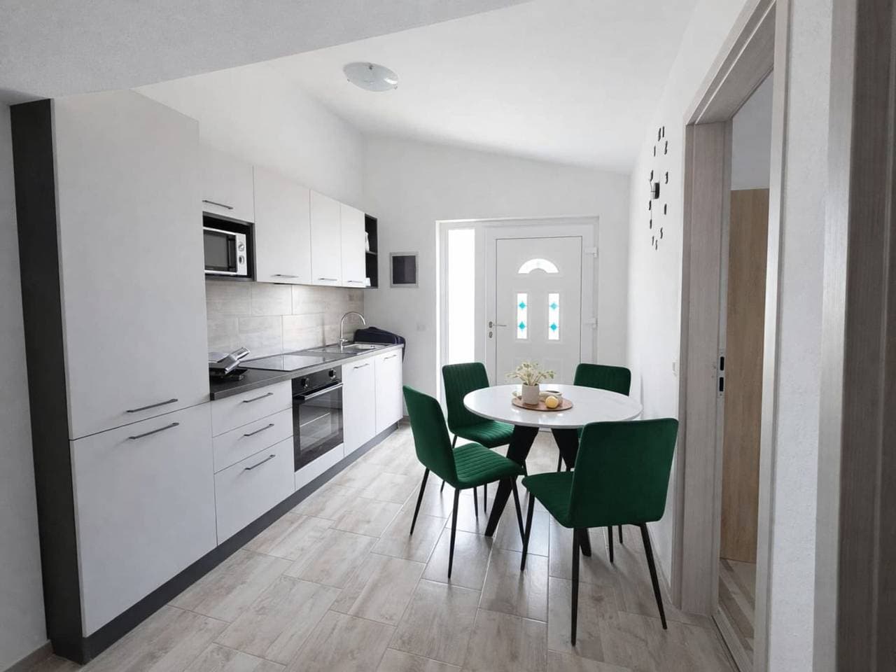 Foto 5 von 19: Apartments Sunset - Two bedroom Apartment with Terrace and Sea View