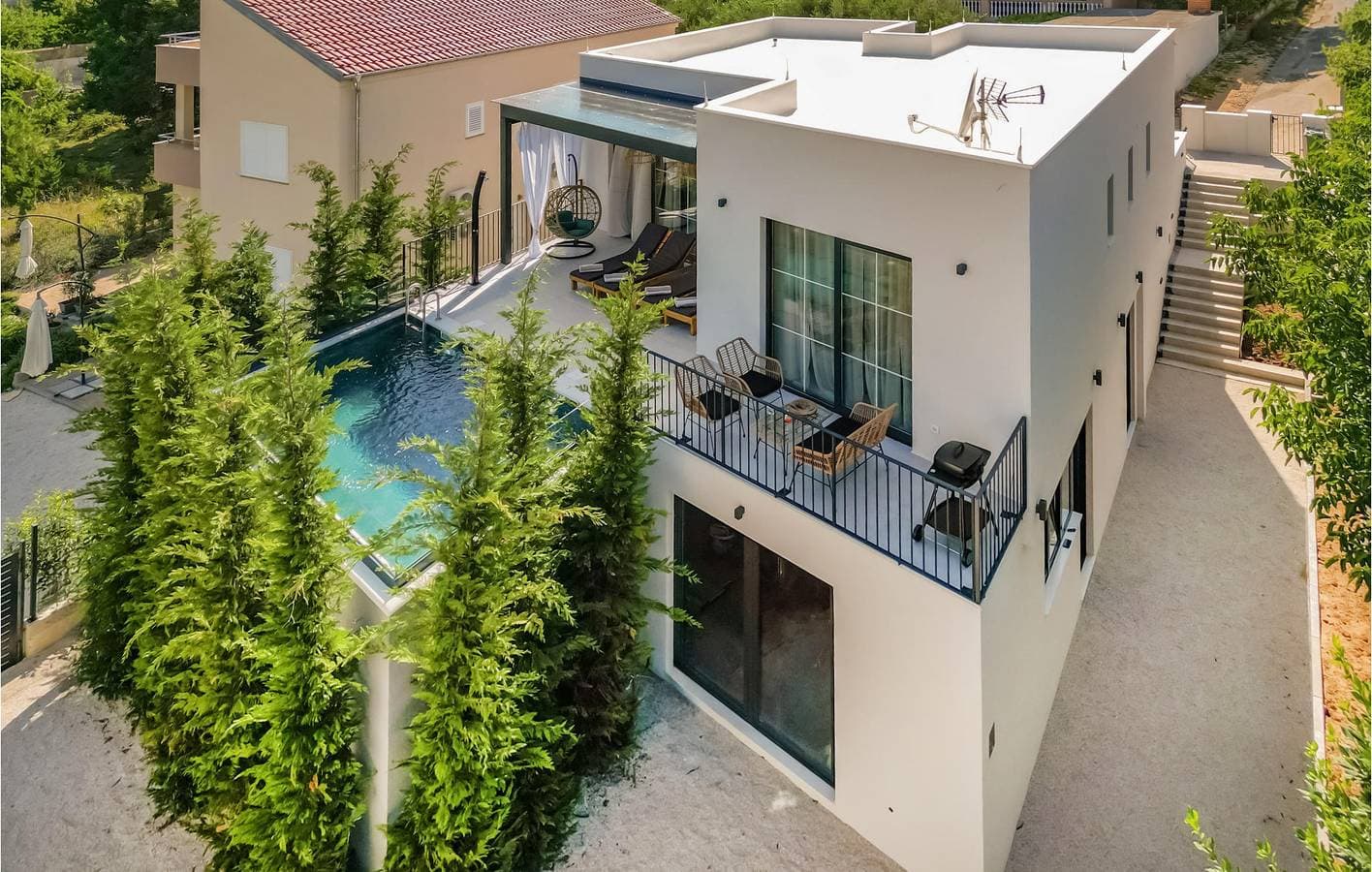 Urlaub am Meer: Modernes Apartment mit Pool und Sehenswürdigkeiten in der Nähe 1